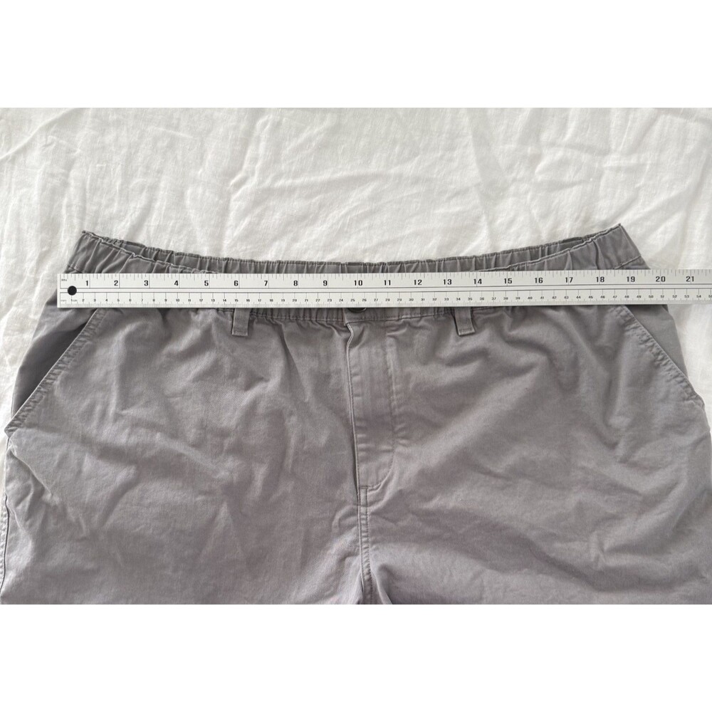 chubbies gray 5.5” stretch chino shorts men’s xxl casual preppy

condition: good - Picture 6 of 7